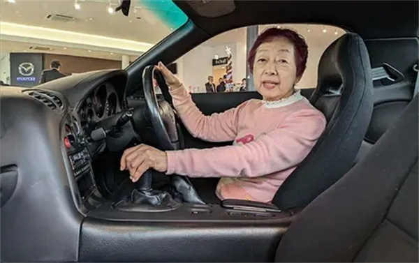bfbd98e8440342af9ef74c1ad38f0eae~tplv-f042mdwyw7-original_480_0.jpg