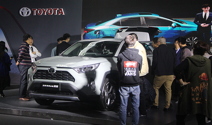 荣放RAV4-1.jpg